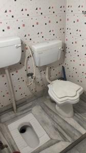 Bathroom Image of 1000 Sq.ft 2 BHK Independent House for rent in Kalyani Nadia for Rs. 7000