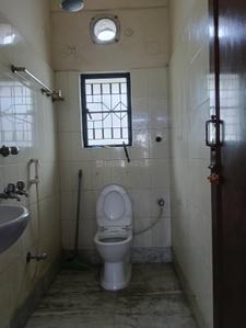 Bathroom Image of 750 Sq.ft 2 BHK Apartment / Flat for sale in Mukundapur Kolkata for Rs. 3400000