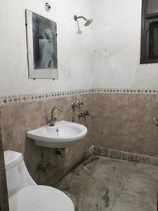 Common Bathroom Image of 900 Sq.ft 3 BHK Builder Floor for sale in New Ashok Nagar New Delhi for Rs. 6000000