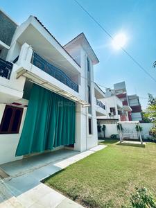 Image of 3200 Sq.ft 3.5 BHK Independent House for rent in Chhani Jakat Naka, Vadodara for Rs. 75000