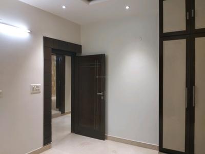 Bedroom Image of 2160 Sq.ft 4 BHK Builder Floor for sale in Preet Vihar New Delhi for Rs. 30000000