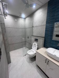 Image of 3048 Sq.ft 4 BHK Builder Floor for rent in Sector 10, Gurgaon for Rs. 70000