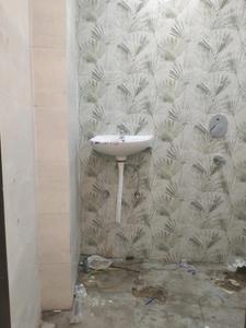 Bedroom Two Image of 650 Sq.ft 2 BHK Builder Floor for sale in Mayur Vihar Phase 1 New Delhi for Rs. 6500000