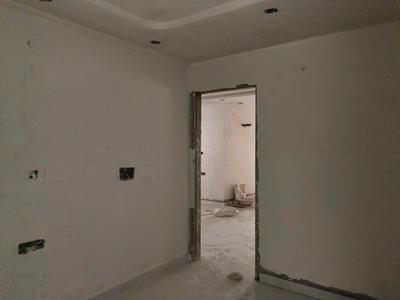 Bedroom Image of 1350 Sq.ft 4 BHK Apartment / Flat for sale in Sector 38 Rohini New Delhi for Rs. 10500000
