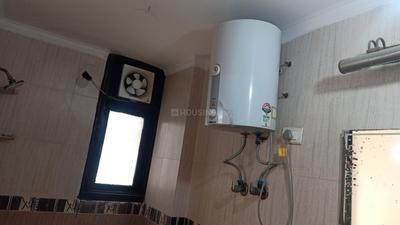 Image of 2100 Sq.ft 3 BHK Apartment / Flat for sale in CGHS Veena Apartment, Sector 22 Dwarka, New Delhi for Rs. 31500000