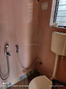 Bathroom Image of 2200 Sq.ft 4 BHK Apartment / Flat for rent in South Dum Dum Kolkata for Rs. 30000