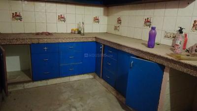 Kitchen Image of 1800 Sq.ft 3 BHK Builder Floor for rent in Sector 14 Gurgaon for Rs. 38000