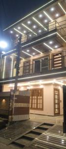 Kitchen Image of 5800 Sq.ft 6 BHK Villa for sale in Gomti Nagar Lucknow for Rs. 50000000