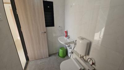 Image of 600 Sq.ft 2 BHK Apartment / Flat for rent in Dadar East, Mumbai for Rs. 72000