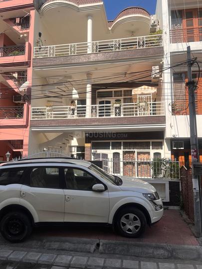 Sector 70 Main Image 1