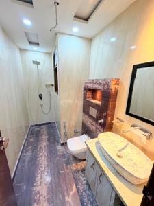 Image of 1250 Sq.ft 3 BHK Builder Floor for rent in Ramesh Nagar, New Delhi for Rs. 41500