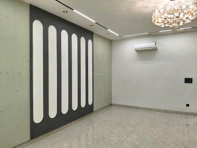 Living Room Image of 2300 Sq.ft 3 BHK Builder Floor for sale in Uppal Southend, Sector 49 Gurgaon for Rs. 31000000