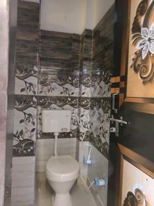 Common Bathroom Image of 750 Sq.ft 2 BHK Builder Floor for sale in DLF Ankur Vihar Ghaziabad for Rs. 2260084