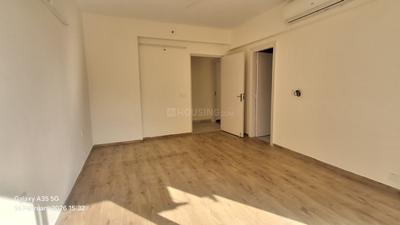 Bedroom Image of 3185 Sq.ft 4 BHK Apartment / Flat for sale in Bestech Park View Grand Spa, Sector 81 Gurgaon for Rs. 41500000