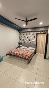 Bedroom Image of 960 Sq.ft 2 BHK Apartment / Flat for rent in Vardhman Silver Crown, Lalarpura Jaipur for Rs. 27000