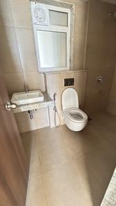 Bathroom Image of 772 Sq.ft 2.5 BHK Apartment / Flat for sale in Runwal Sanctuary, Mulund West Mumbai for Rs. 25500000
