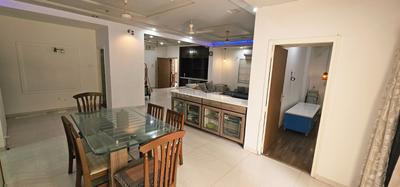 Hall Image of 1450 Sq.ft 3 BHK Apartment / Flat for rent in Alkapuri Vadodara for Rs. 45000