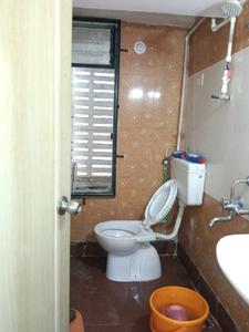 Common Bathroom Image of 545 Sq.ft 1 BHK Apartment / Flat for rent in DSS Mahavir Kalpavruksha Oak Tulip Alcacia Almond, Kasarvadavali Thane for Rs. 20000