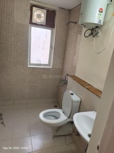 Bathroom Image of 1250 Sq.ft 3 BHK Apartment / Flat for sale in Jaypee Kosmos, Sector 134 Noida for Rs. 11000000