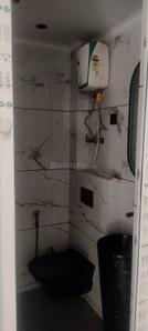 Image of 1710 Sq.ft 3 BHK Builder Floor for sale in Anand Vihar, New Delhi for Rs. 35000000