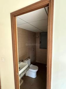 Bathroom Image of 700 Sq.ft 2 BHK Apartment / Flat for sale in Kalpataru Immensa, Thane West Thane for Rs. 12599999