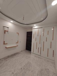 Bedroom Image of 910 Sq.ft 2 BHK Builder Floor for sale in Shalimar Bagh New Delhi for Rs. 12800000