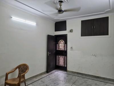 Living Room Image of 900 Sq.ft 3 BHK Builder Floor for rent in Janakpuri New Delhi for Rs. 27000