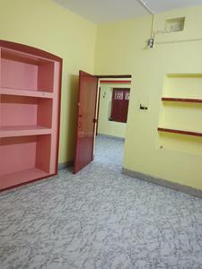 Bedroom Image of 2000 Sq.ft 3 BHK Builder Floor for rent in Hakim Para Siliguri for Rs. 12500