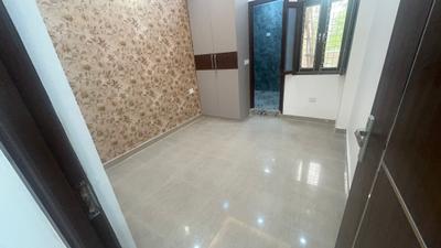 Bedroom Image of 1350 Sq.ft 2 BHK Builder Floor for sale in Vaishali Ghaziabad for Rs. 7000000