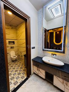 Bathroom Image of 4500 Sq.ft 6 BHK Villa for sale in Vaishali Nagar Jaipur for Rs. 55000000