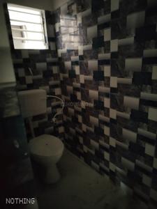 Bathroom Image of 780 Sq.ft 2 BHK Apartment / Flat for sale in Tangra Kolkata for Rs. 3000000