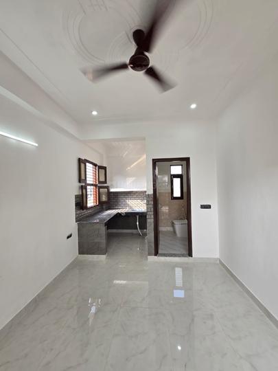 Basai, Sector 70 Bedroom 1