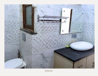 Image of 1890 Sq.ft 3 BHK Builder Floor for rent in Safdarjung Enclave, New Delhi for Rs. 130000
