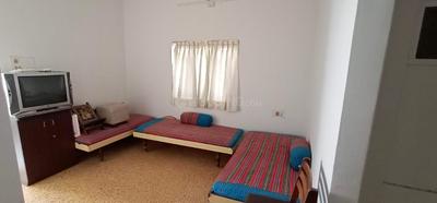 Living Room Image of 700 Sq.ft 1 BHK Builder Floor for rent in Naranpura Ahmedabad for Rs. 19000