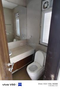 Bathroom Image of 3000 Sq.ft 3.5 BHK Apartment / Flat for rent in Indiabulls Sky, Parel Mumbai for Rs. 525000