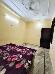 Bedroom Image of 650 Sq.ft 2 BHK Builder Floor for rent in New Ashok Nagar New Delhi for Rs. 15000