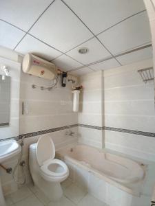 Image of 1608 Sq.ft 3 BHK Apartment / Flat for rent in Aratt Felicita, Akshayanagar, Bengaluru for Rs. 40000