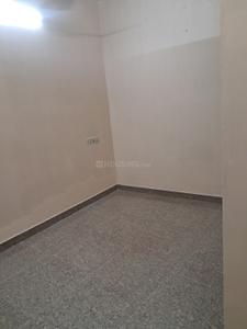 Bedroom Image of 650 Sq.ft 1 BHK Independent House for rent in Kodambakkam Chennai for Rs. 20000