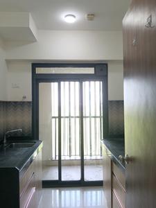 Kitchen Image of 900 Sq.ft 2 BHK Apartment / Flat for rent in Lodha Splendora Riverview, Kasarvadavali Thane for Rs. 27009