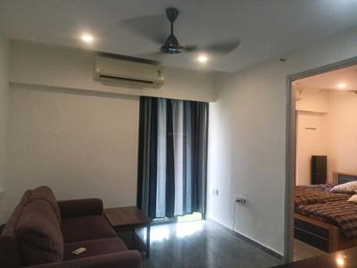 Living Room Image of 585 Sq.ft 1 BHK Apartment / Flat for rent in Godrej The Trees, Vikhroli East Mumbai for Rs. 78000