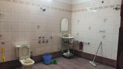 Bathroom Image of 2500 Sq.ft 2.5 BHK Independent House for rent in LDA Colony Lucknow for Rs. 30000