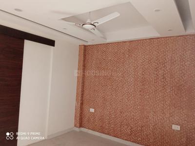 Bedroom Image of 900 Sq.ft 2 BHK Builder Floor for rent in Ramesh Nagar New Delhi for Rs. 35000