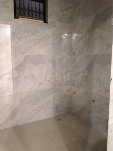 Common Bathroom Image of 560 Sq.ft 1 BHK Apartment / Flat for sale in Shalimar Garden Ghaziabad for Rs. 2550000