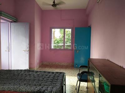 Bedroom Image of Sunita Girl&#x27;s PG in Kalighat, Kolkata