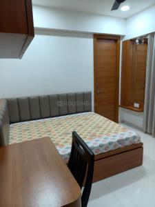 Bedroom Image of 1090 Sq.ft 3 BHK Apartment / Flat for rent in Dutt Avalon, Tragad Ahmedabad for Rs. 32000
