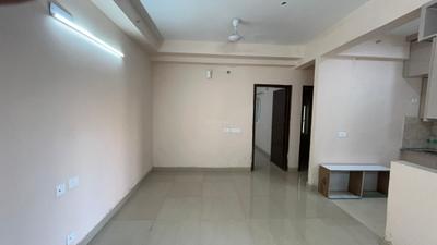 Living Room Image of 920 Sq.ft 2.5 BHK Apartment / Flat for rent in Amrapali Dream Valley 2, Noida Extension Greater Noida for Rs. 20500