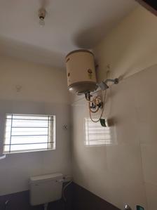 Bathroom Image of 900 Sq.ft 2 BHK Builder Floor for rent in New Tippasandra Bengaluru for Rs. 25000
