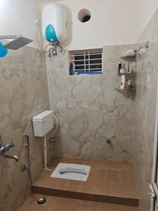 Bathroom Image of 1300 Sq.ft 3 BHK Independent House for rent in Maharatoli Ranchi for Rs. 15000