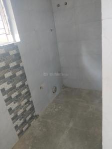 Bathroom Image of 880 Sq.ft 3 BHK Apartment / Flat for sale in Purbalok Kolkata for Rs. 6000000