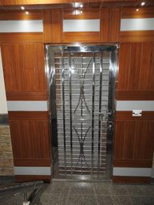 Bedroom Image of 1900 Sq.ft 4 BHK Builder Floor for sale in Sector 8 Dwarka New Delhi for Rs. 27500000